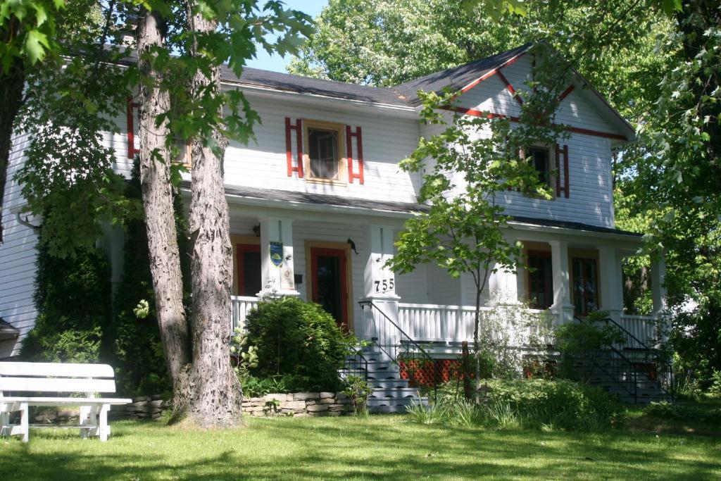 Almatoit Bed and Breakfast Exteriör bild