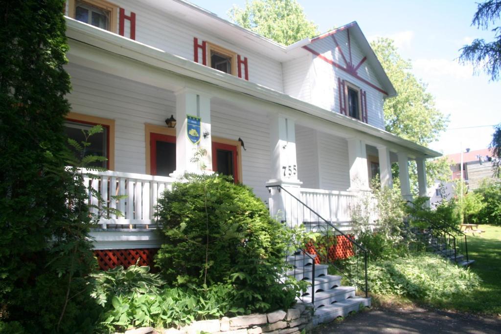 Almatoit Bed and Breakfast Exteriör bild